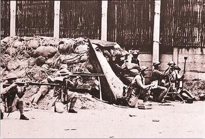 1932年,"一·二八"淞沪抗战期间,中国军人与日军在上海街头激烈巷战