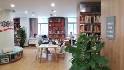 散落上海大街小巷的社区图书馆，如何更有吸引力？多位政协委员关注社区图书馆建设