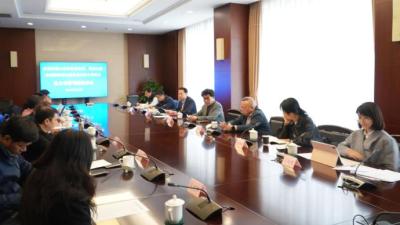 聚焦国之重器，上海市政协科教委召开专题调研座谈会