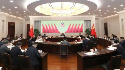 上海市政协召开十四届二十四次主席会议，胡文容主持并讲话