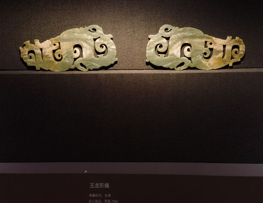 这是在位于杭州余杭的良渚博物院拍摄的文物展品(2023年3月4日摄)。新华社记者 徐昱 摄