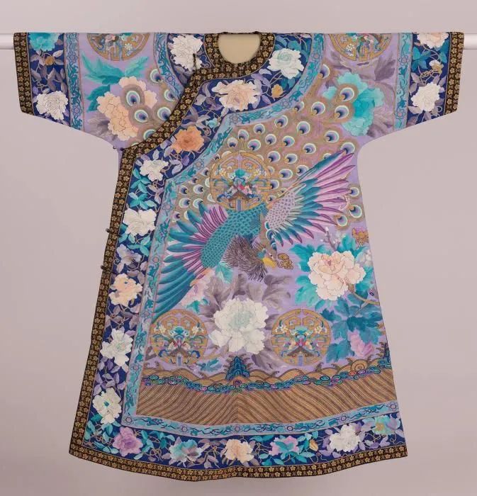 慈禧太后旗袍 约1880-1908 纽约大都会艺术博物馆藏