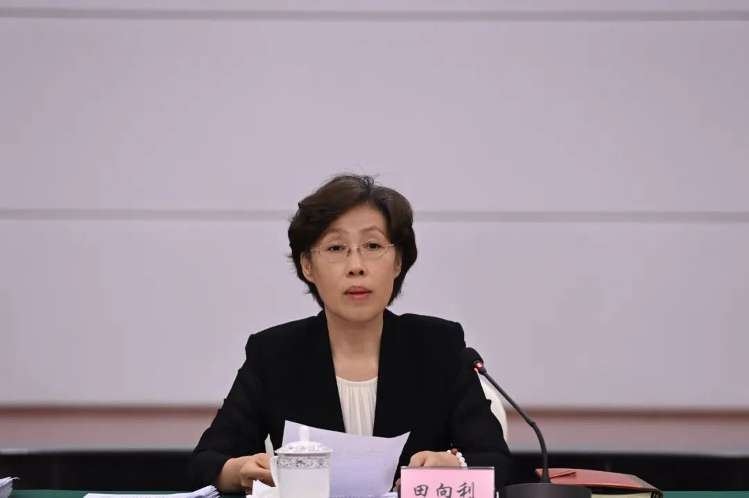 图为田向利讲话。姜寒冬 摄