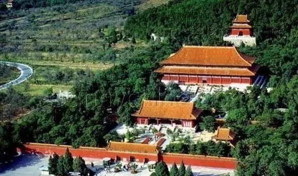明定陵外景 图片来自网络