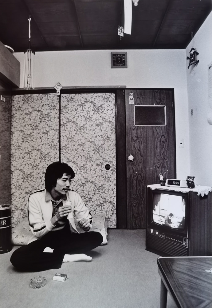 1981年,周令飞在东京的9平方米住所。