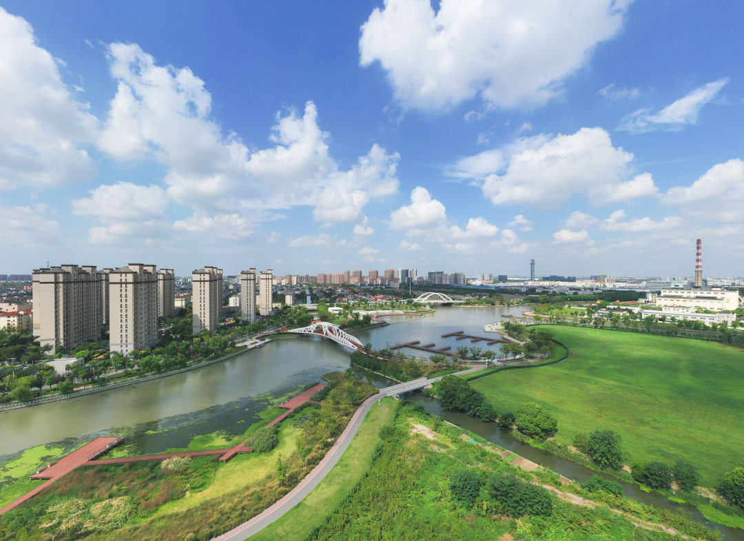 青浦新城环城水系，图为上善广场附近。青浦区 供图