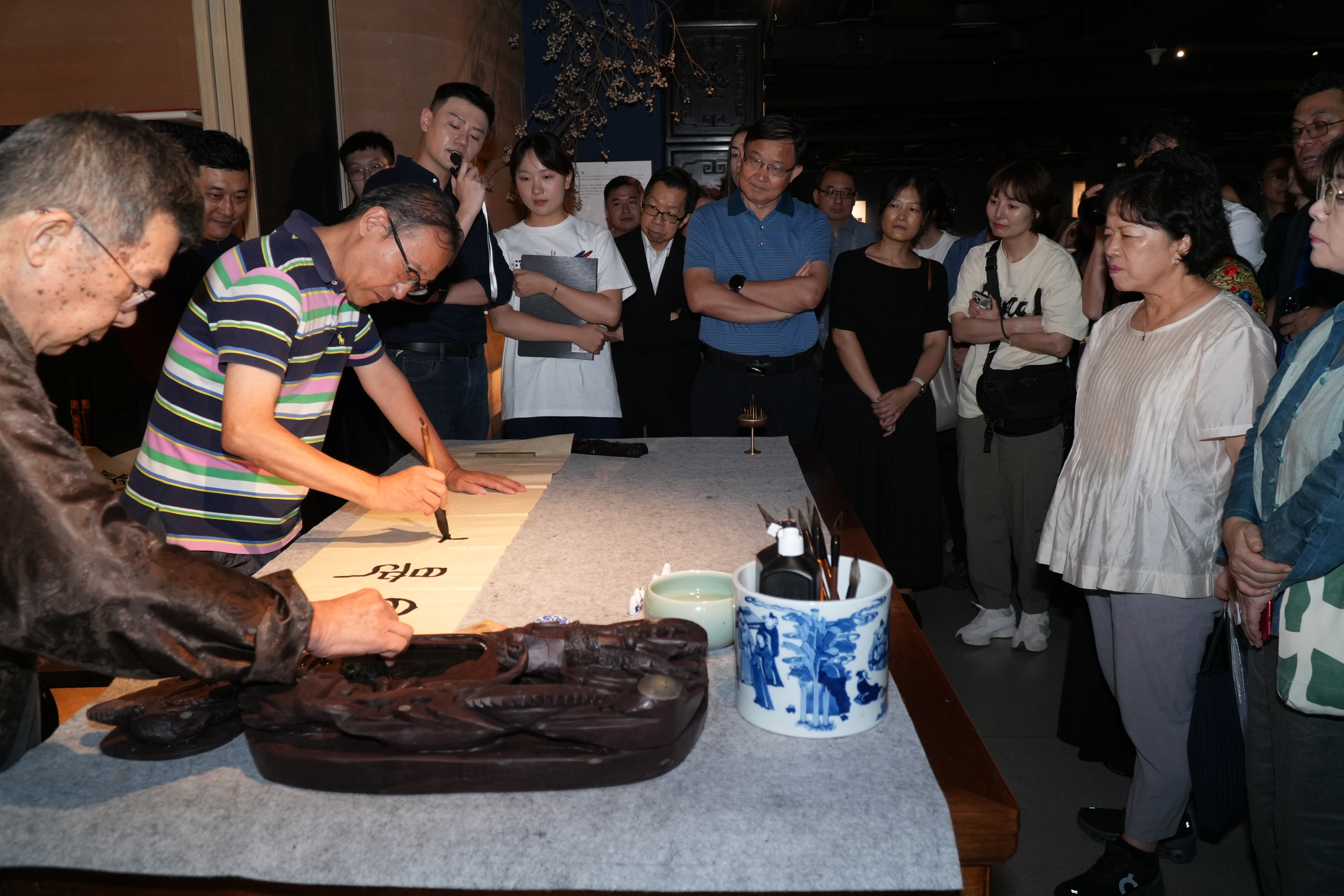 9月11日下午，由上海市政协对外友好委员会与市民族和宗教事务局联合举办，龙华寺承办的“上海传统文化体验日”活动在龙华寺举行。