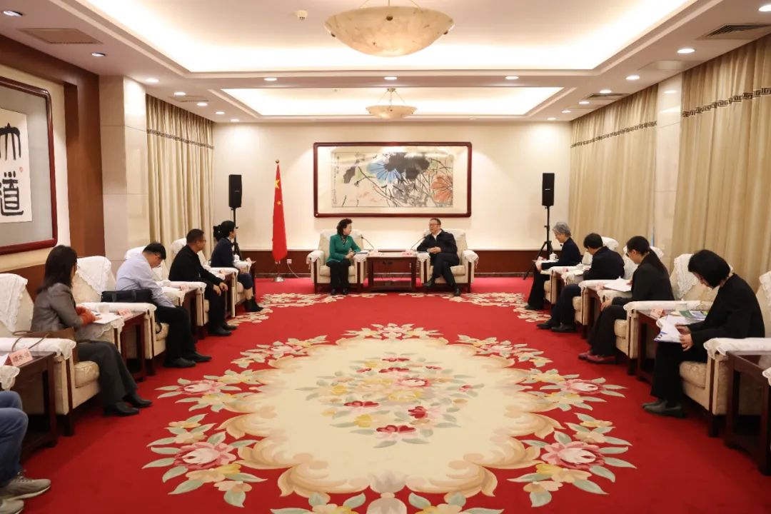 会见现场