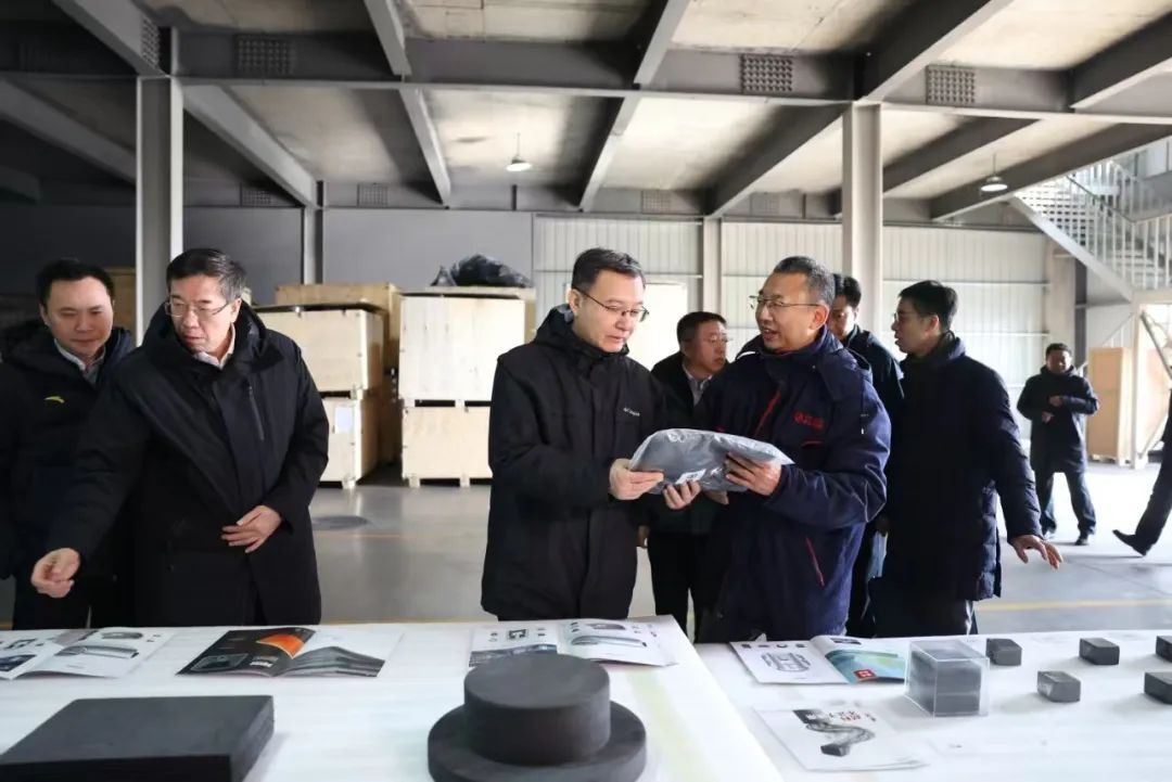 周波在辽宁奥亿达新材料股份有限公司调研。
