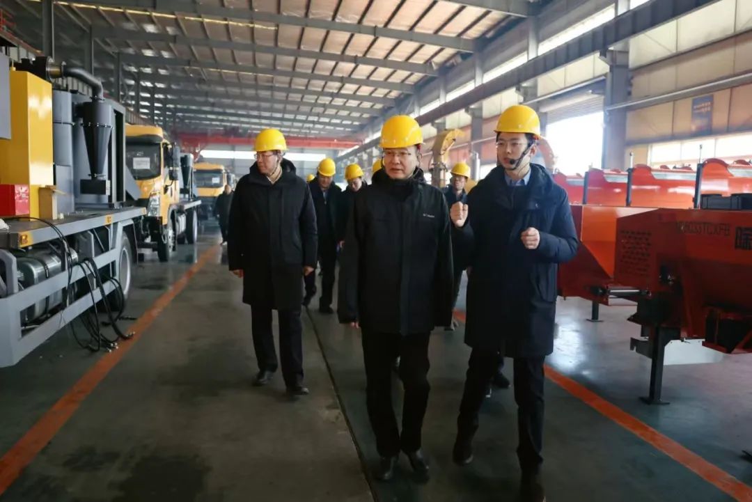 周波在鞍山森远路桥股份有限公司调研。