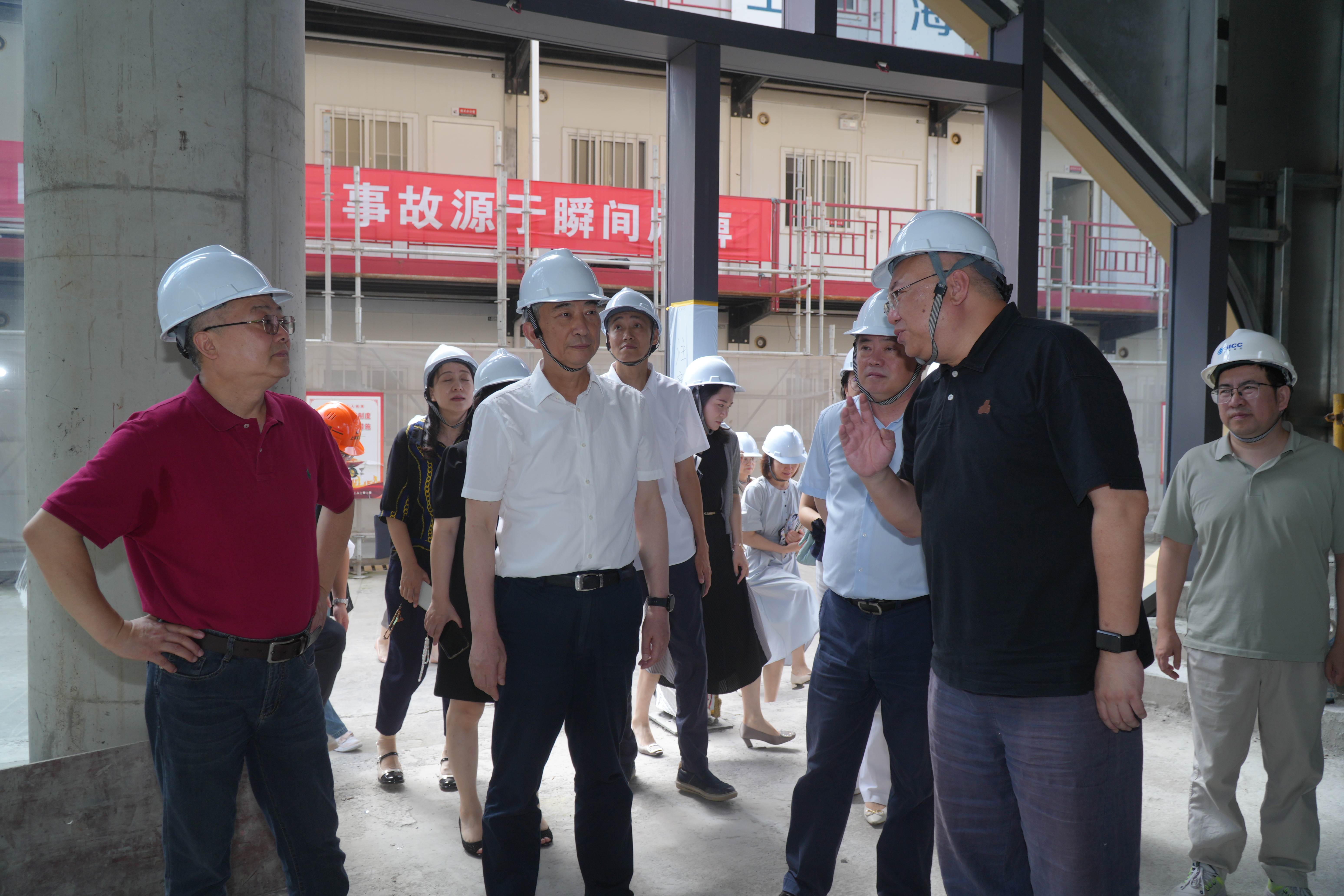 调研上海马戏城新项目建设情况