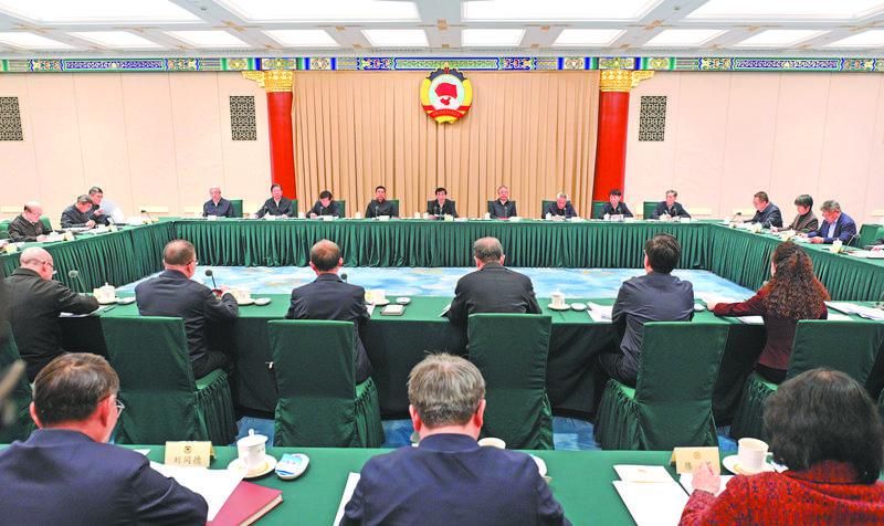 12月9日，十四届全国政协第四十次双周协商座谈会在北京召开，中共中央政治局常委、全国政协主席王沪宁主持会议。姜贵东 摄