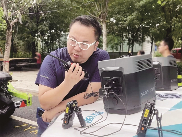 民盟盟员洪运寅