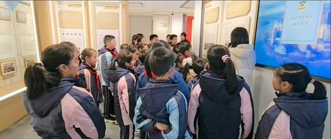 参观实践点展厅