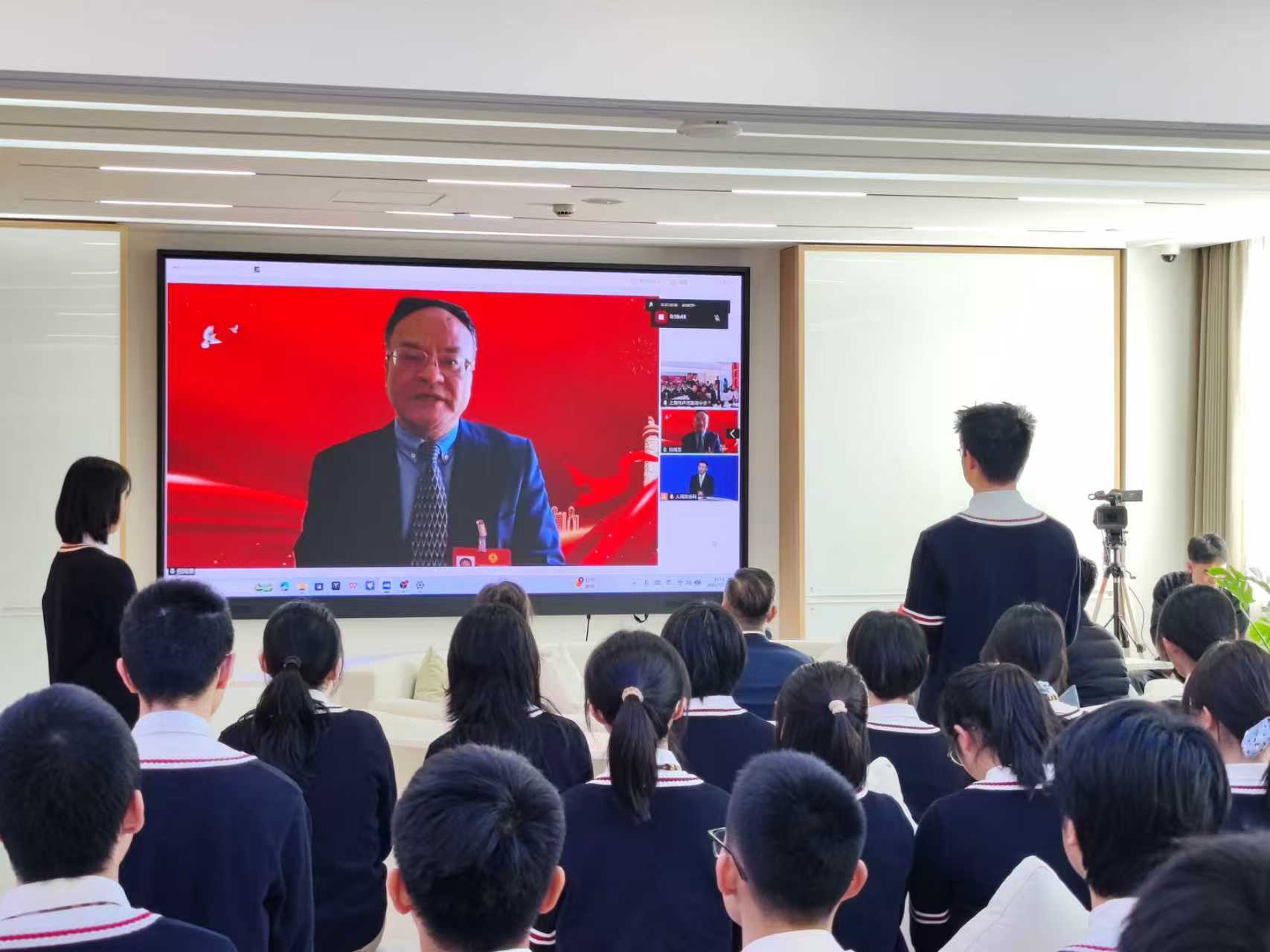 全国政协委员倪闽景与学生互动交流