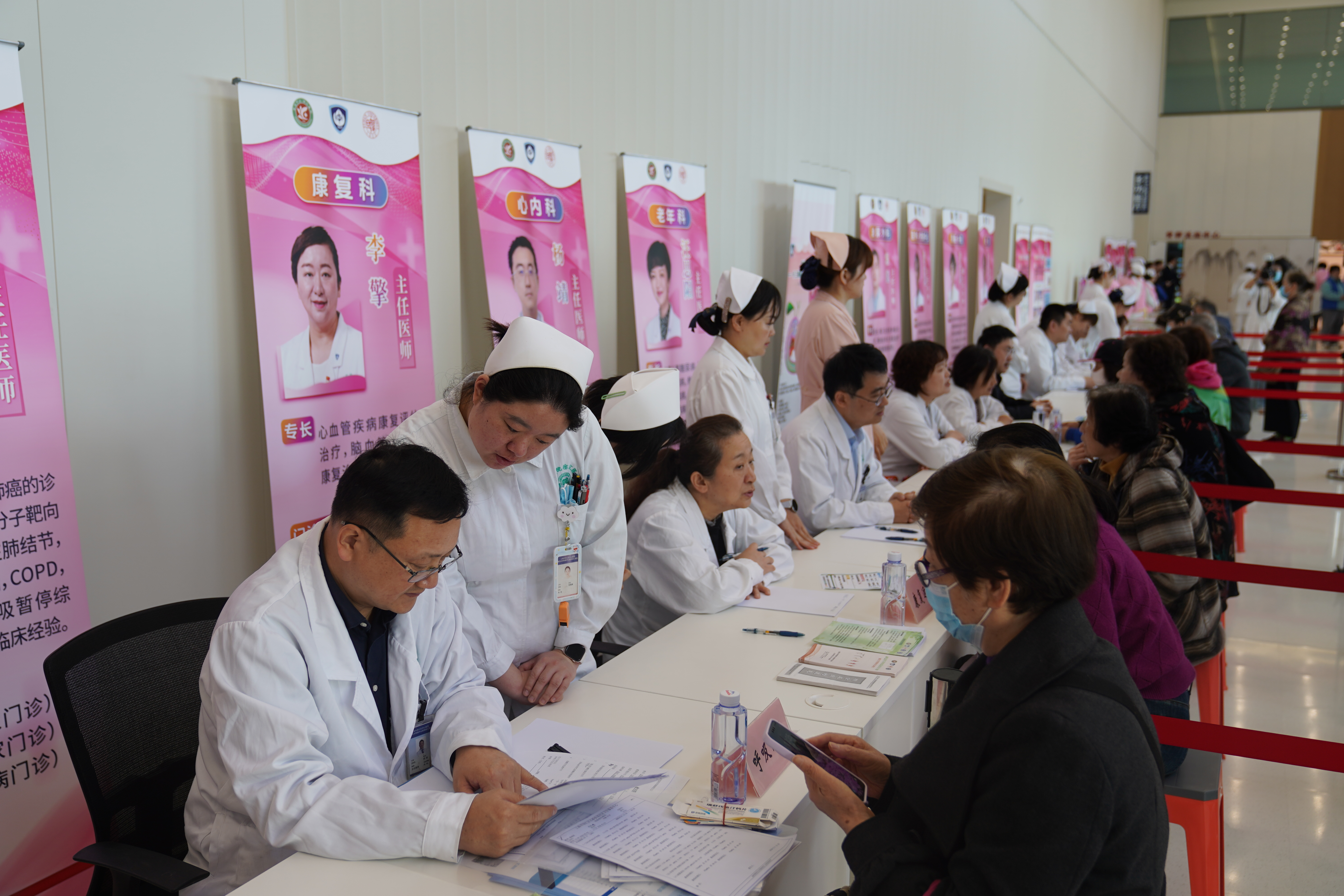 义诊活动现场