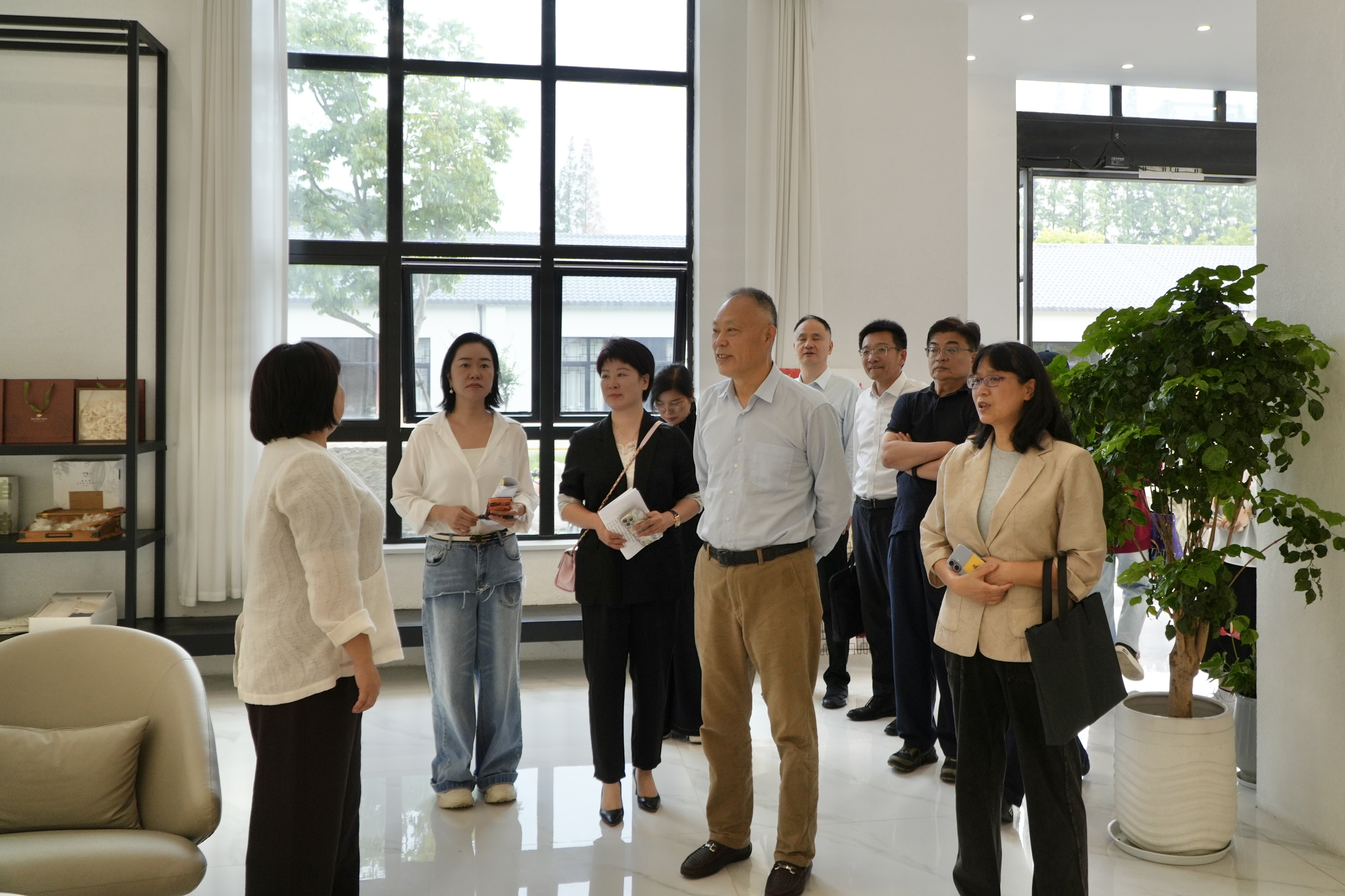 调研市政协农业界别委员工作室
