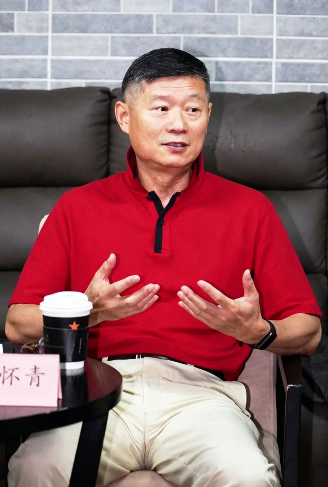 上海华夏文化经济促进会副会长 何怀青