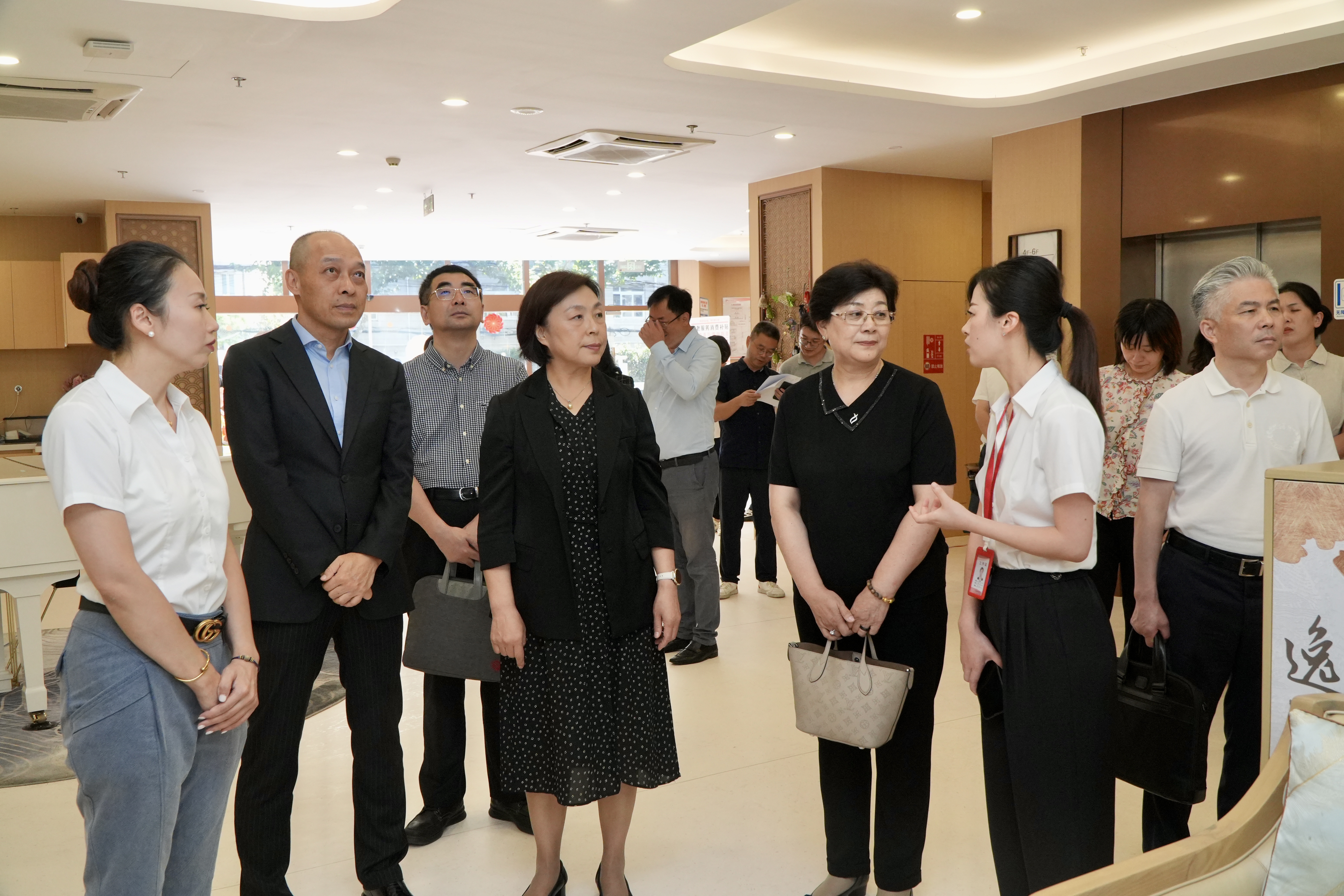 参观逸仙虹福养老院