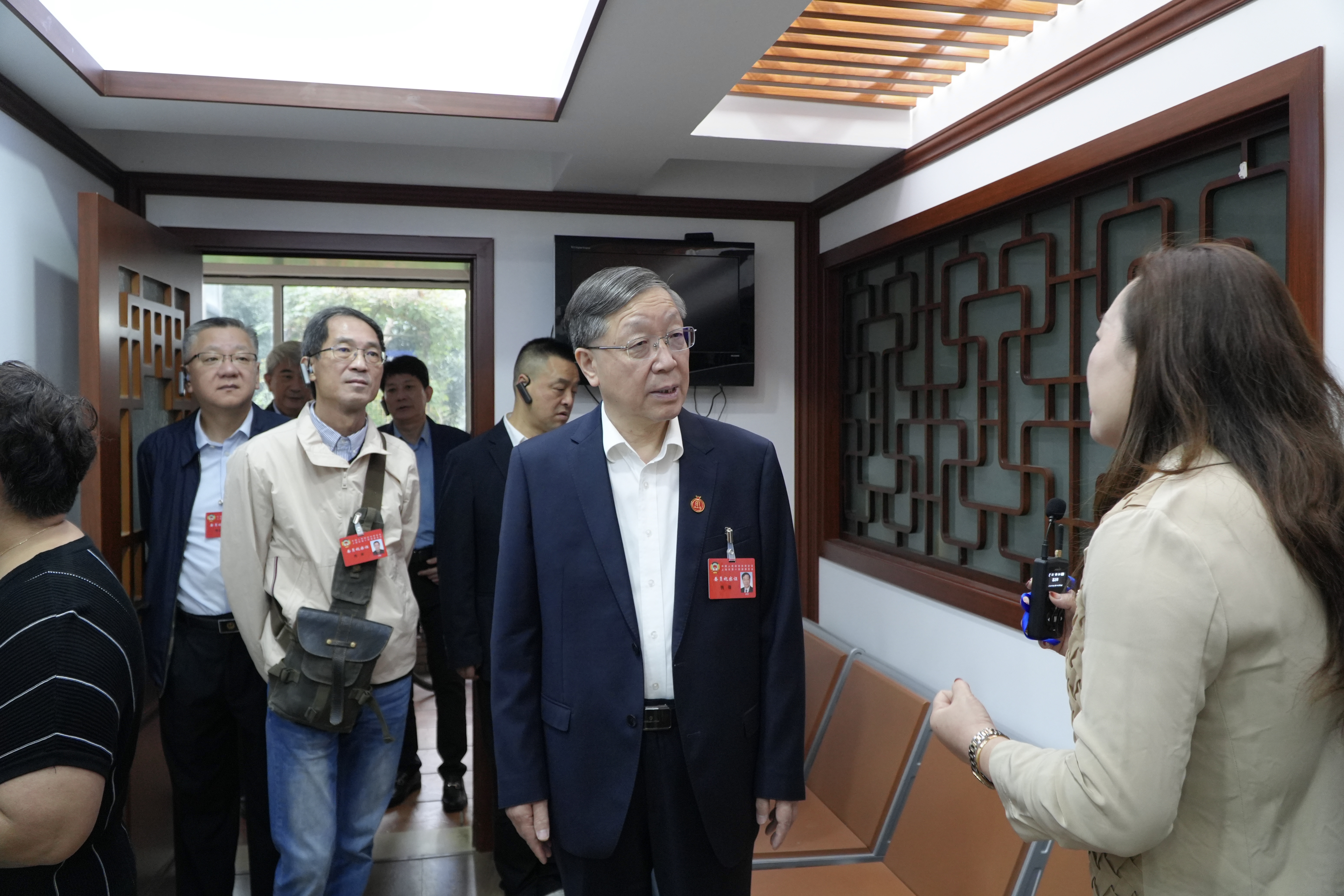 调研新福康里居民区