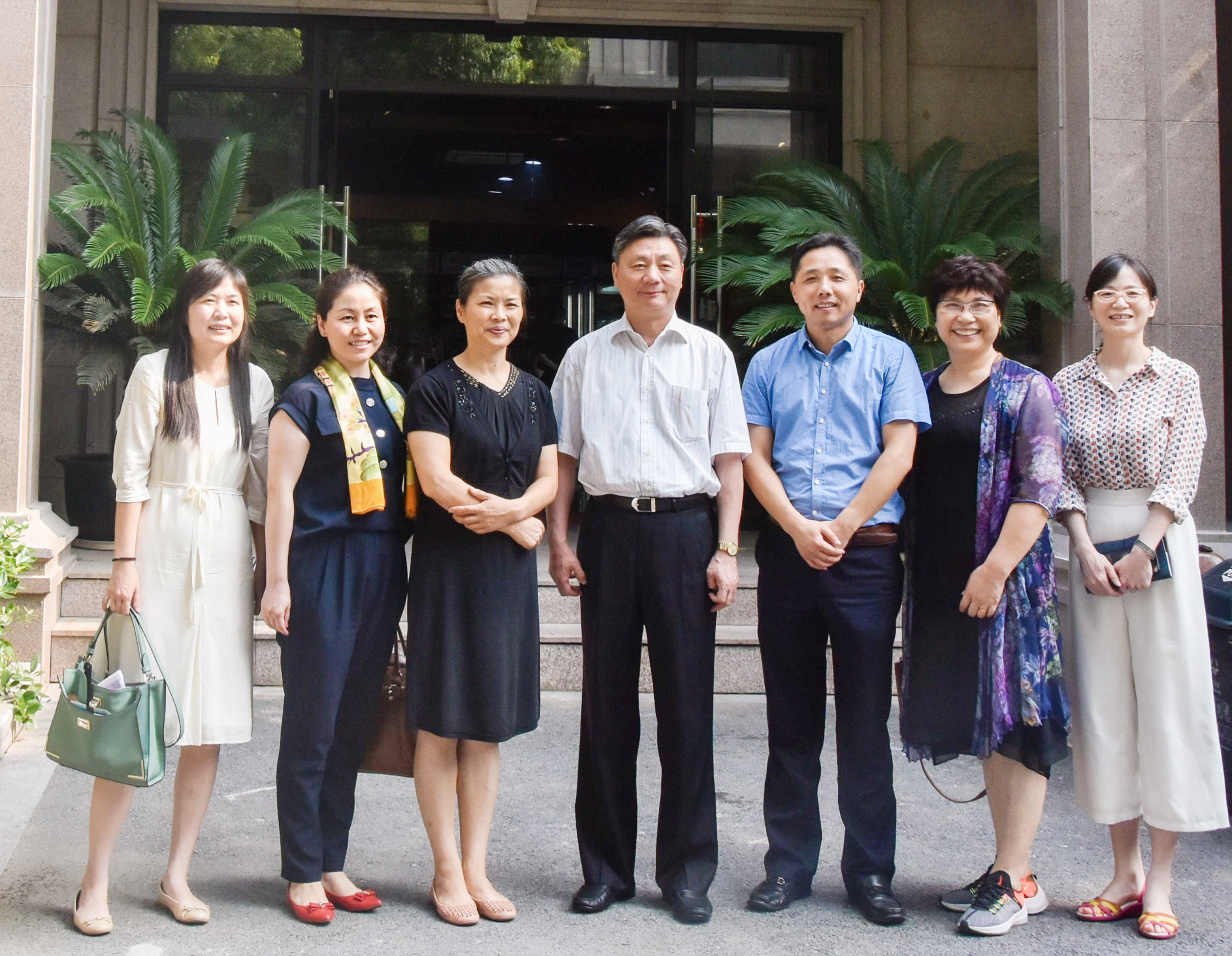 赵福禧赴奉贤区民营企业调研