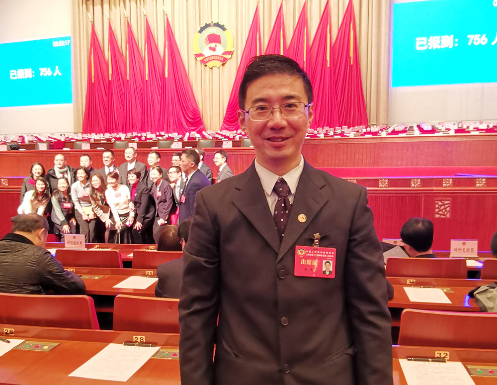 朱东委员:让体育教师"供求平衡"