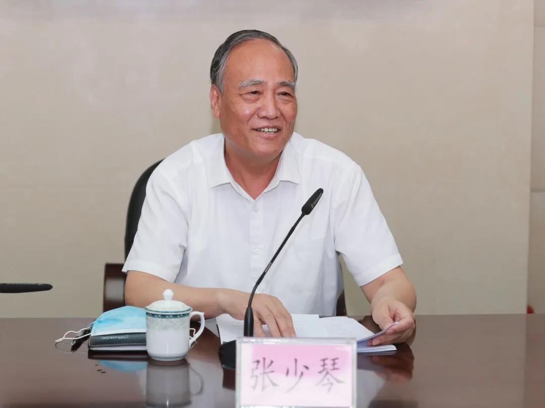 与区域创新司副司长黄圣彪,国家发展改革委环资司二级巡视员杨尚宝