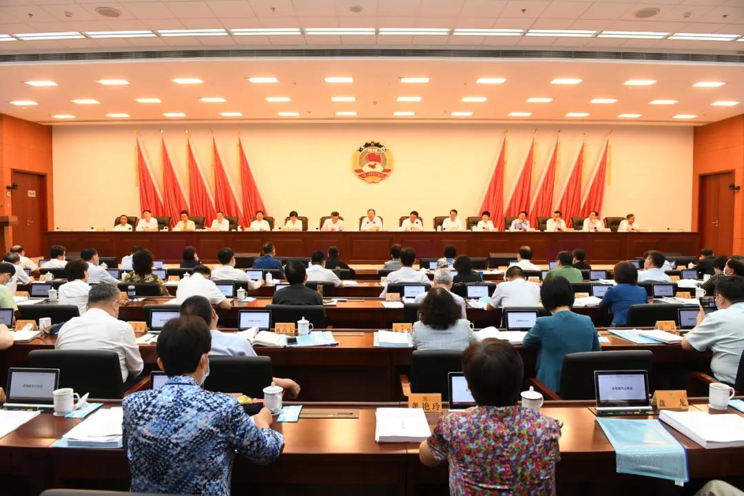 安徽省政协十二届常委会第十八次会议暨资政会开幕会在举行