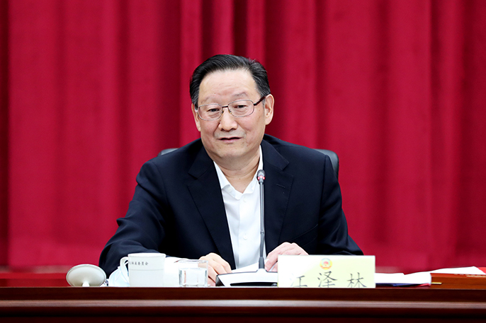 李悦,薛康,支建华,李龙熙,曹宇光,李维斗,郭乃硕,郭树峰出席会议.