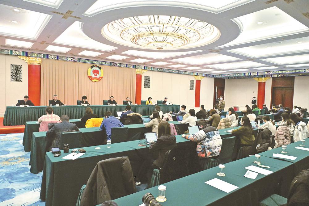 2022年2月,全国政协港澳台侨委员会在全国政协机关举行媒体见面会,主题为“凝心聚力,开创政协港澳台侨工作新局面”。 本报记者 贾宁 摄
