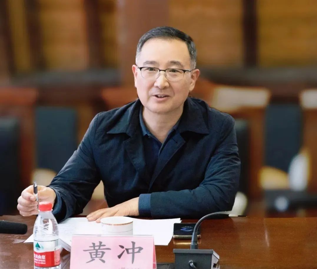 区政协主席黄冲一行调研走访徐汇中学_长三角政协
