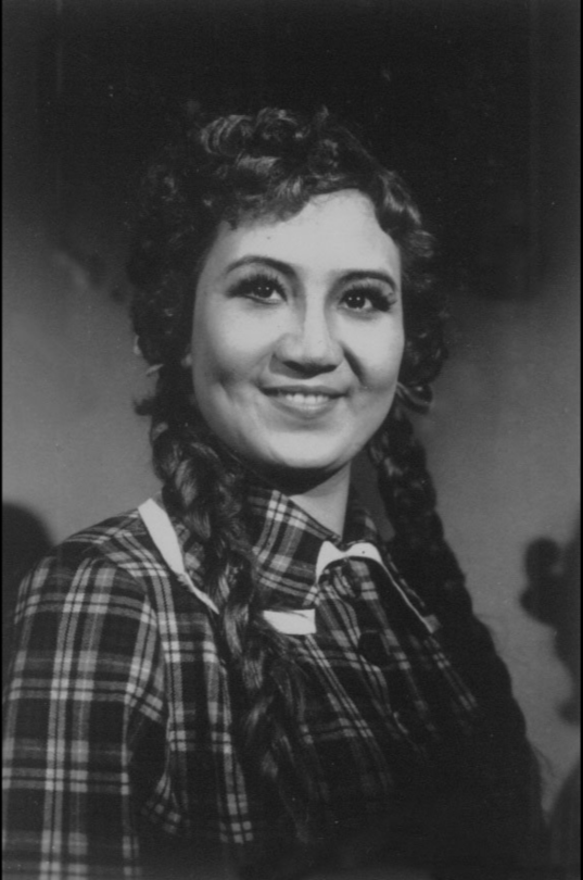 《曙光照耀莫斯科》饰桑妮亚