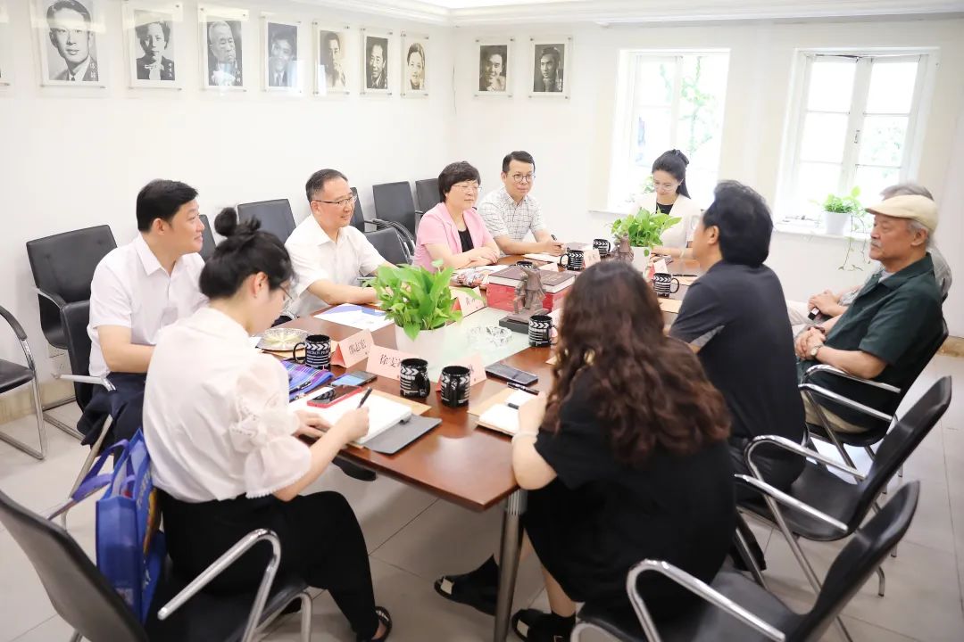 区政协主席黄冲一行赴上海电影演员剧团走访市政协委员佟瑞欣_长三角政协