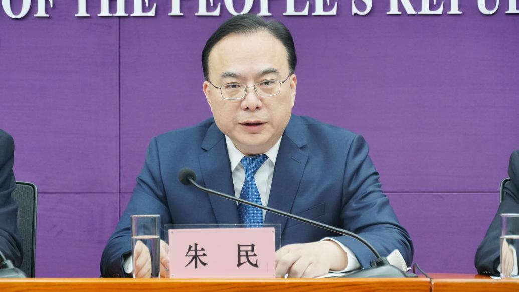 上海市商务委主任朱民 澎湃新闻记者 周頔 摄