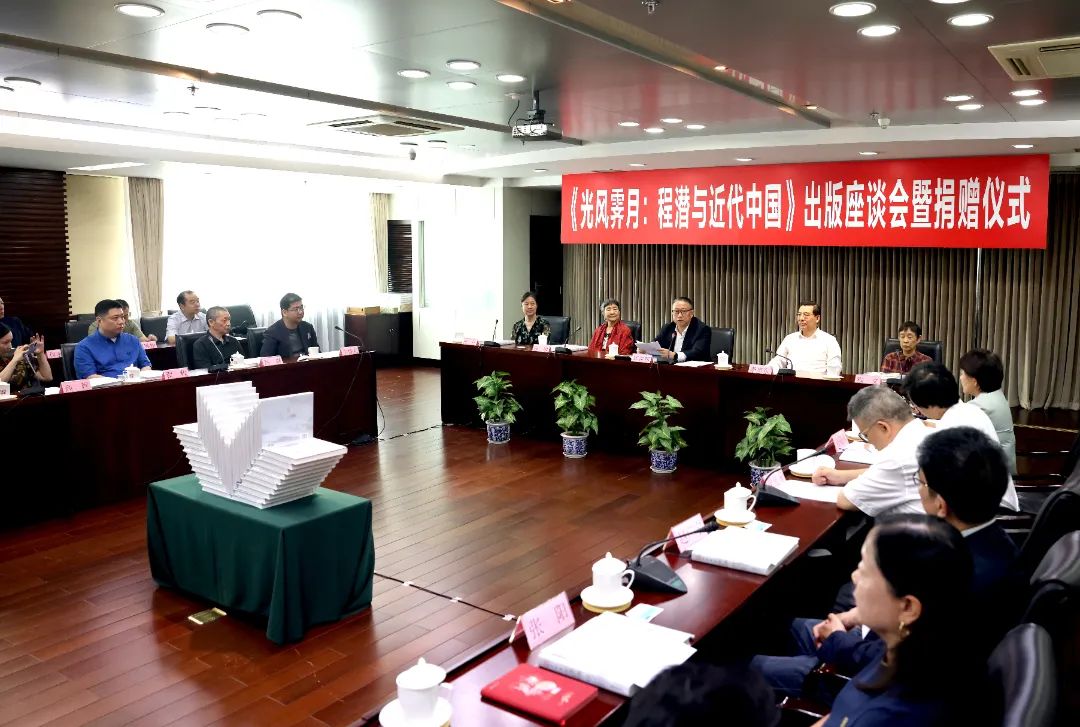 马占成 摄