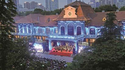上海科学会堂草坪音乐会已经成为上海服务高层次人才的科学文化品牌项目,为一批科技工作者回到“科技工作者之家”联情联谊搭建平台。