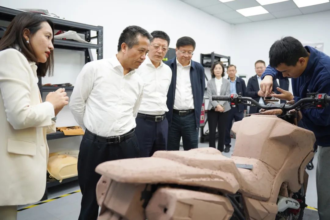唐方裕调研重庆炙焱动力制造有限公司