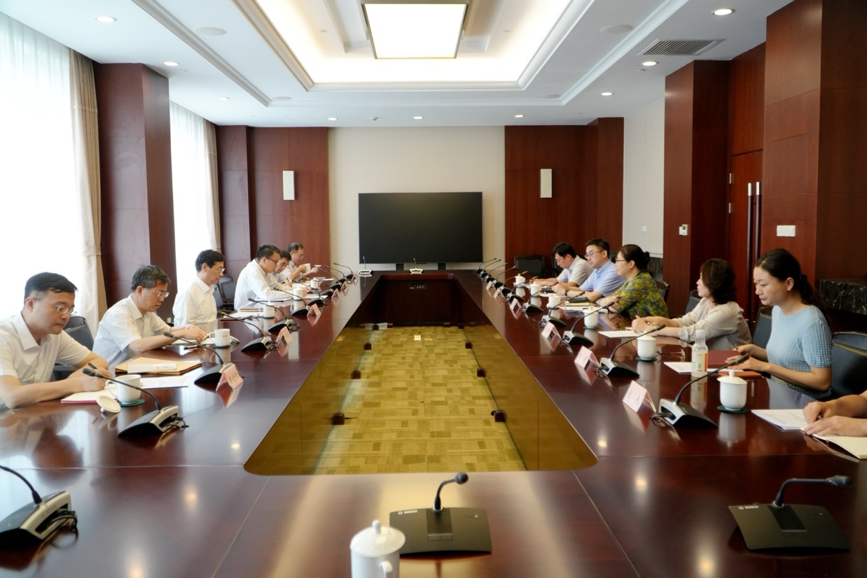 参加所在支部党纪学习教育专题学习会(扩大)