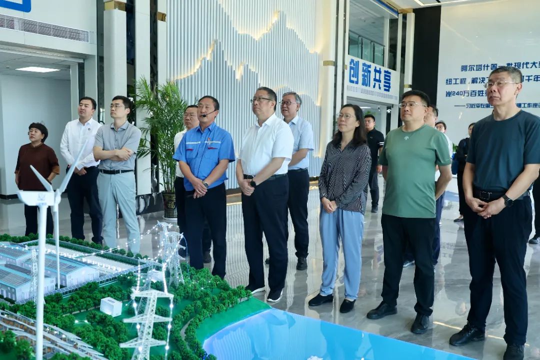 調(diào)研組考察中核集團(tuán)新華發(fā)電喀什運(yùn)營(yíng)事業(yè)部
