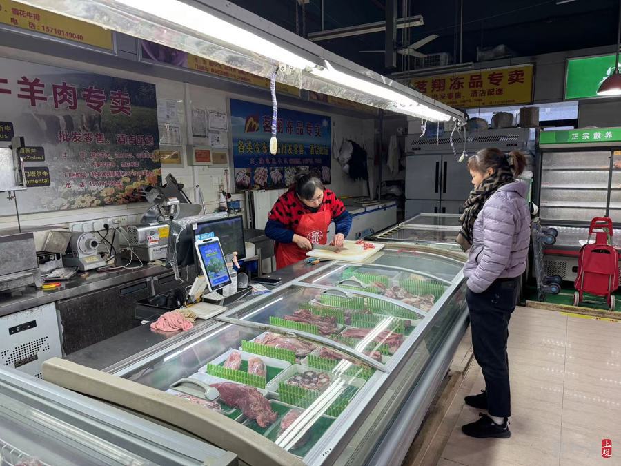 很多消费者已经习惯在自然光下选购产品