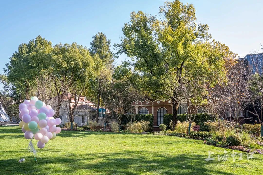 分中心外延伸的“甜爱花园”。