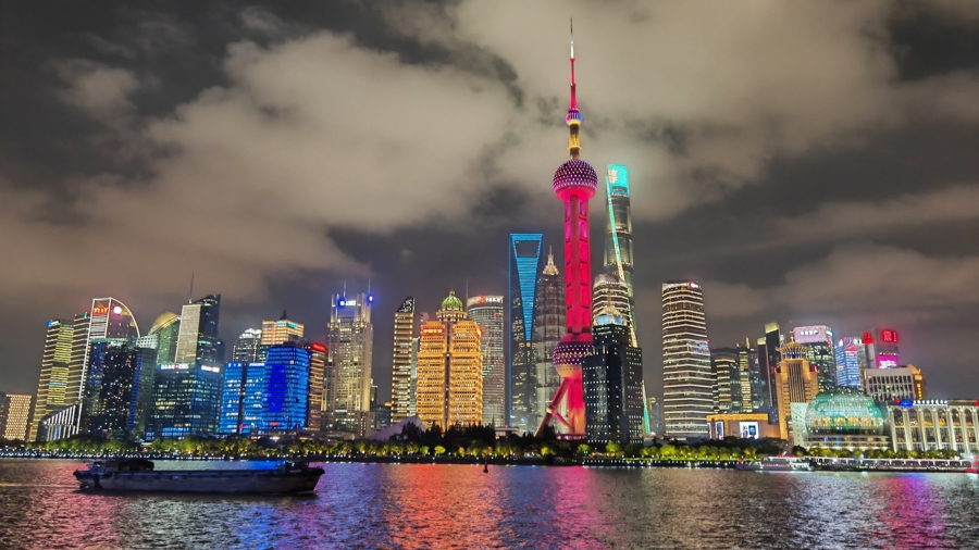 上海夜景 李宝花 摄