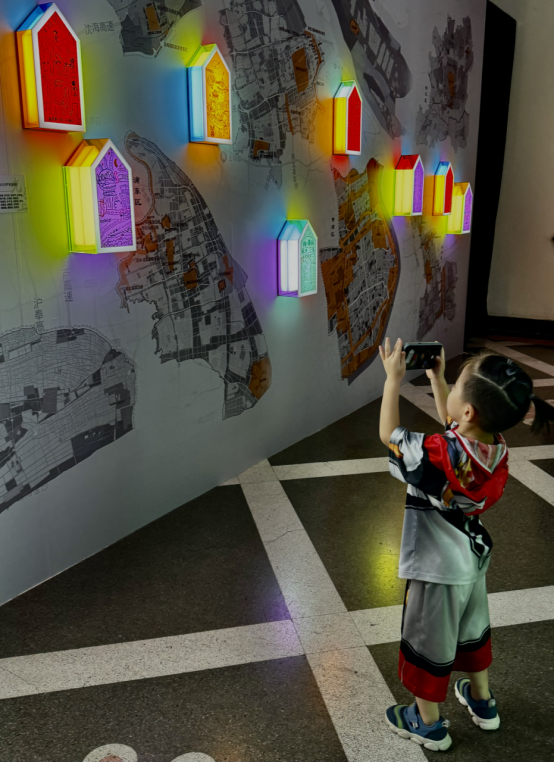 “光年美术馆”的“2035梦家园”承载对未来的憧憬