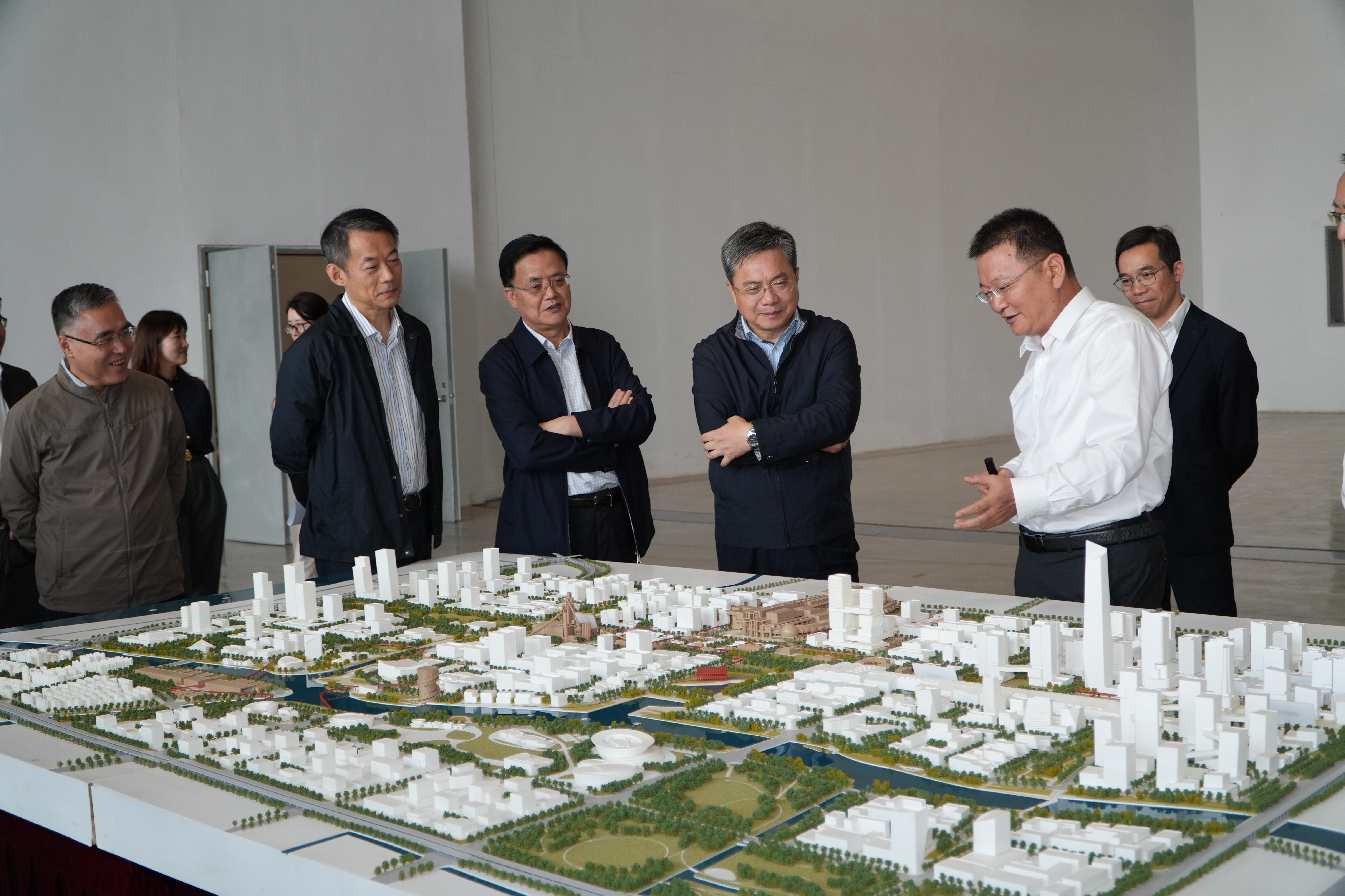 实地调研金色炉台·中国宝武钢铁会博中心