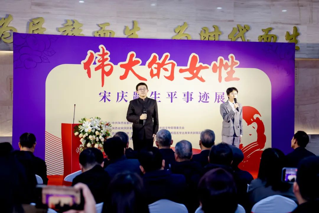 西安交通大学学生诗朗诵《我们的青春》