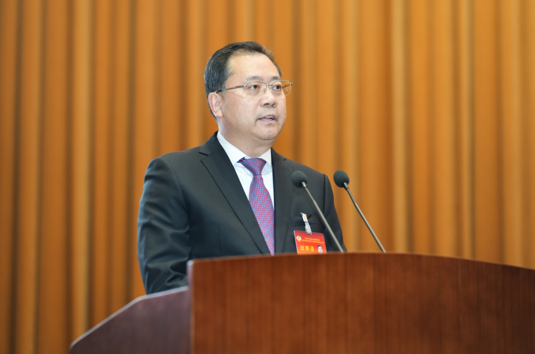 姬兆亮作七届区政协常委会工作报告