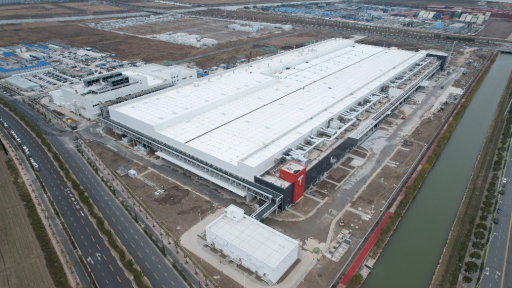 特斯拉上海储能超级工厂。新华社 图