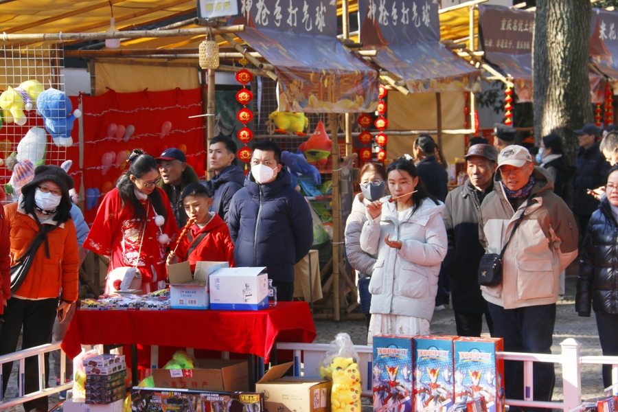 古猗园蛇年市集。 图片来源:古猗园