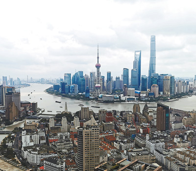 黄浦江畔高楼林立。<BR/>王建华摄(人民视觉)