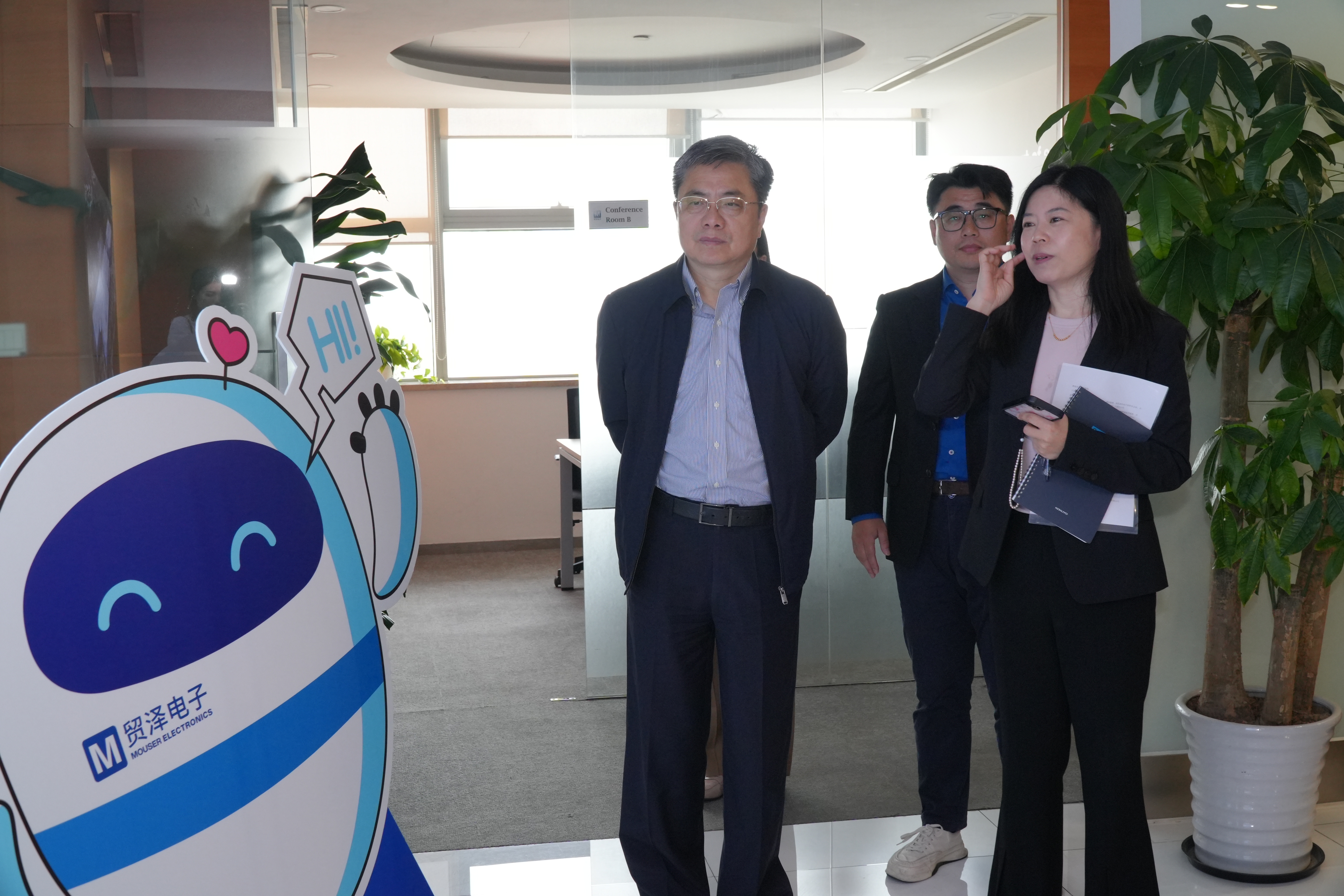 走访昴氏（上海）电子商贸有限公司